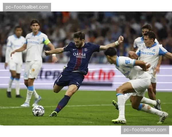 前法甲球员因涉嫌参与赌球案被警方带走调查